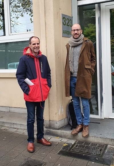 Hugo Beersmans en Joy Verstichele aan het Aromagebouw in Schaarbeek